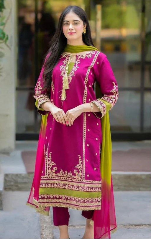Omal Komal - 3pc Embroidered Lawn with Simple 2 Tone Chiffon Dopatta