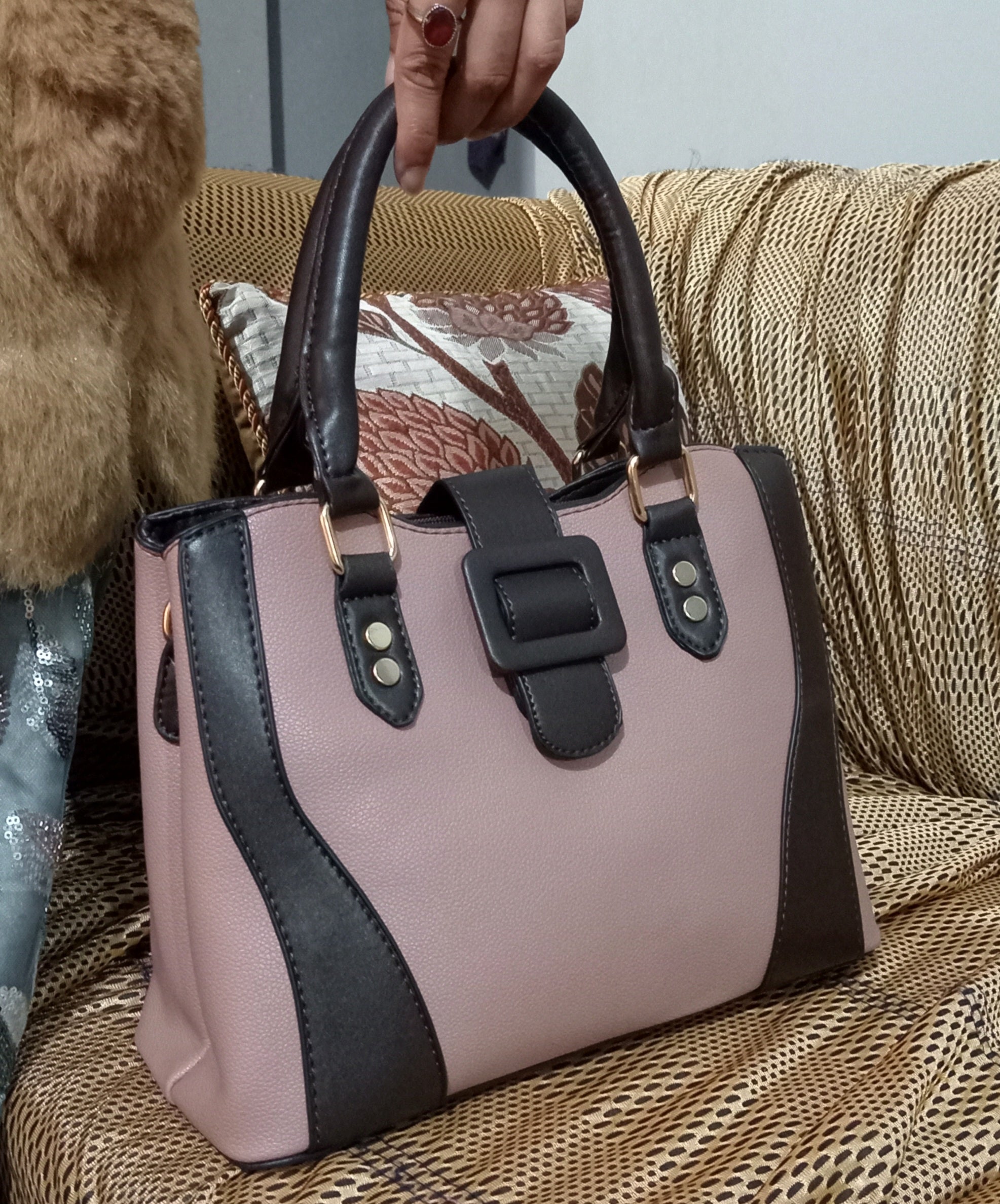 Executive vogue handbag