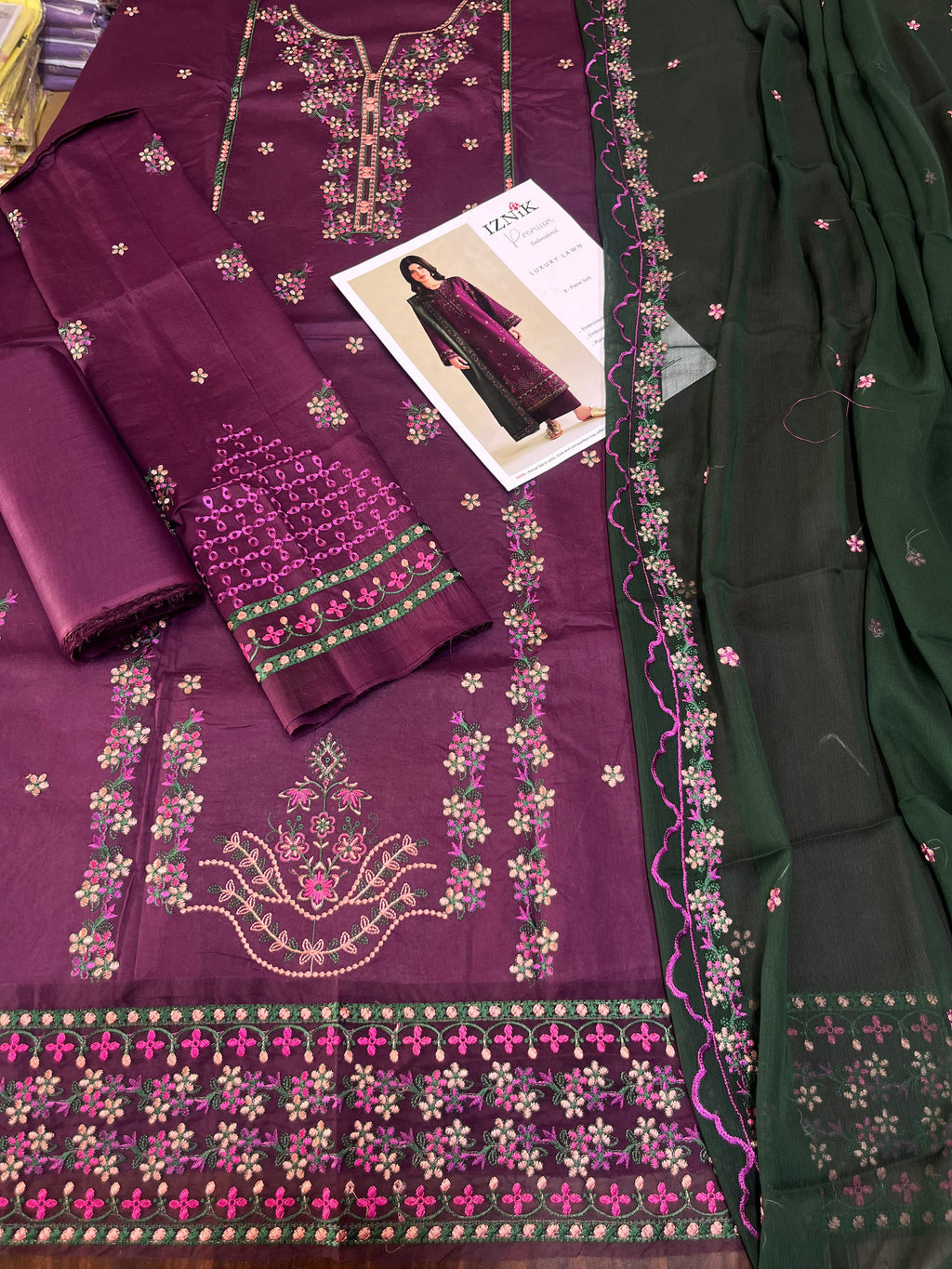 Izink - 3pc Embroidered Lawn with Emb Chiffon Dopatta