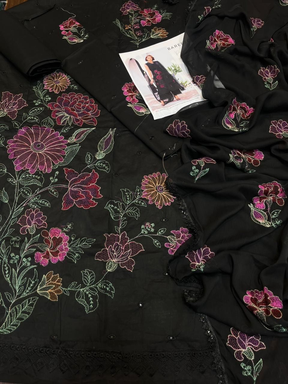 Bareeze - 3pc Embroidered Lawn with Chiffon Emb Dopatta