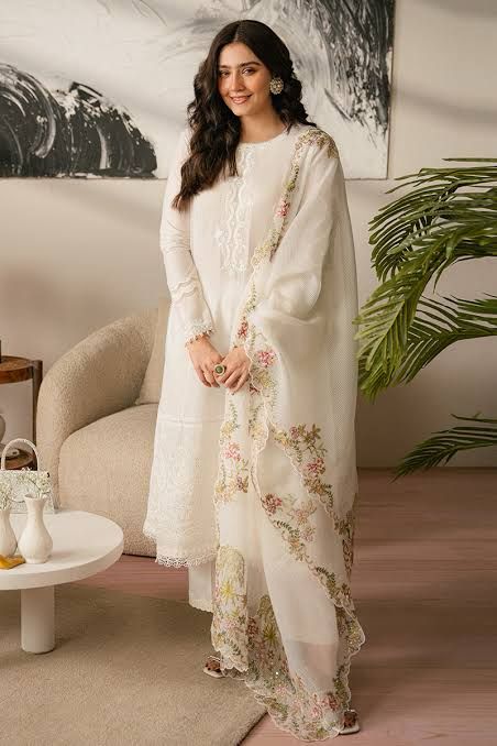 Cross rich - 3pc Embroidered Lawn with Emb ready to wear organza cut work Dopatta
