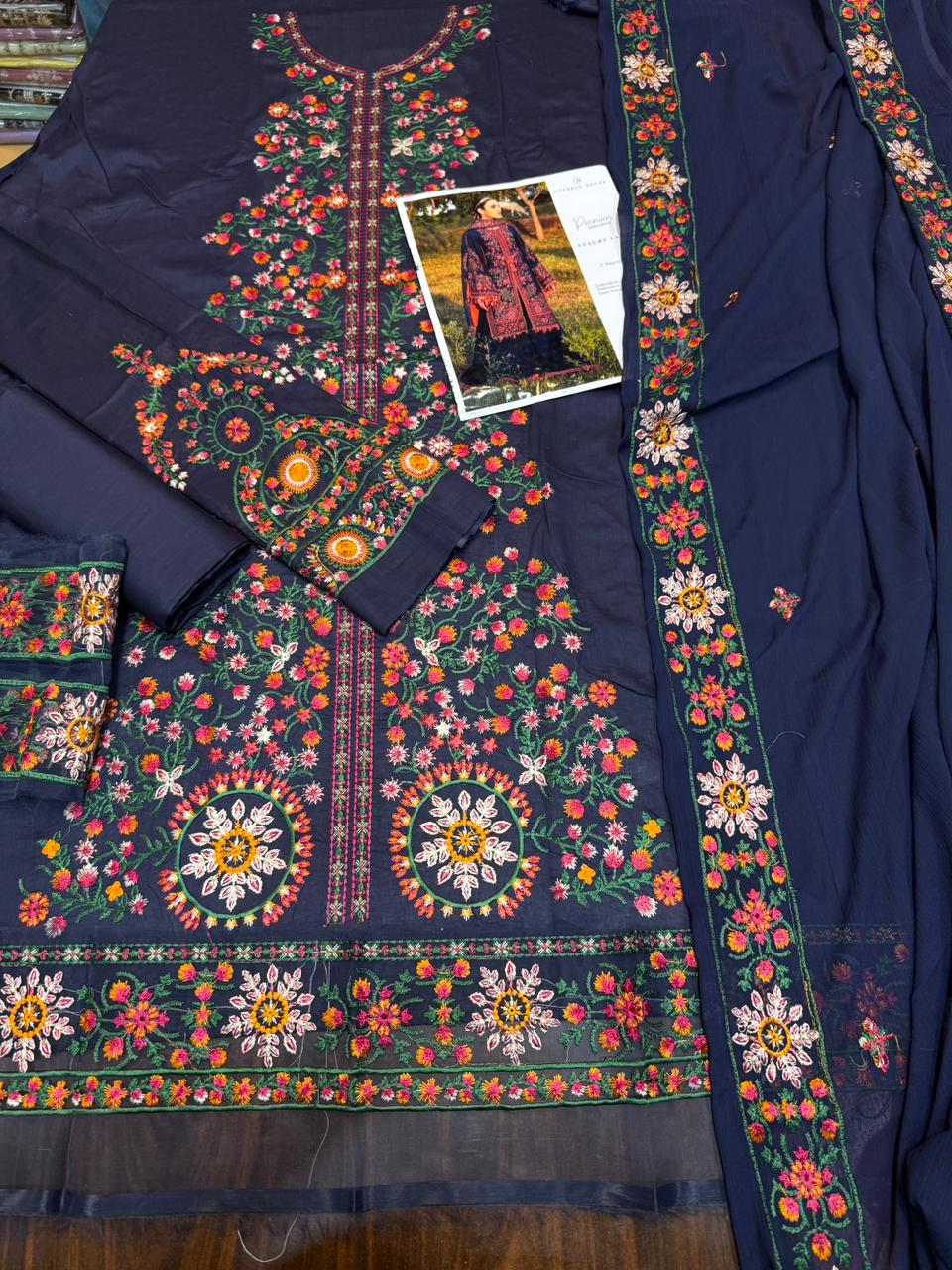 Hussain rehar - 3pc Embroidered Lawn with Emb Heavy Chiffon Dopatta