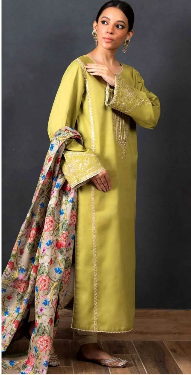 Zellbury - 3pc Embroidered Lawn with Printed diamond Dopatta