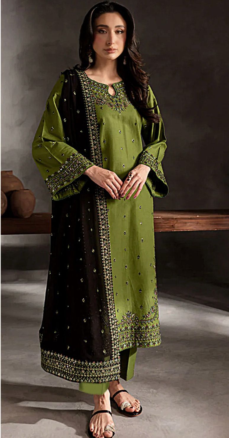 Zaha - 3pc Embroidered Lawn with Emb Chiffon ready to wear Dopatta