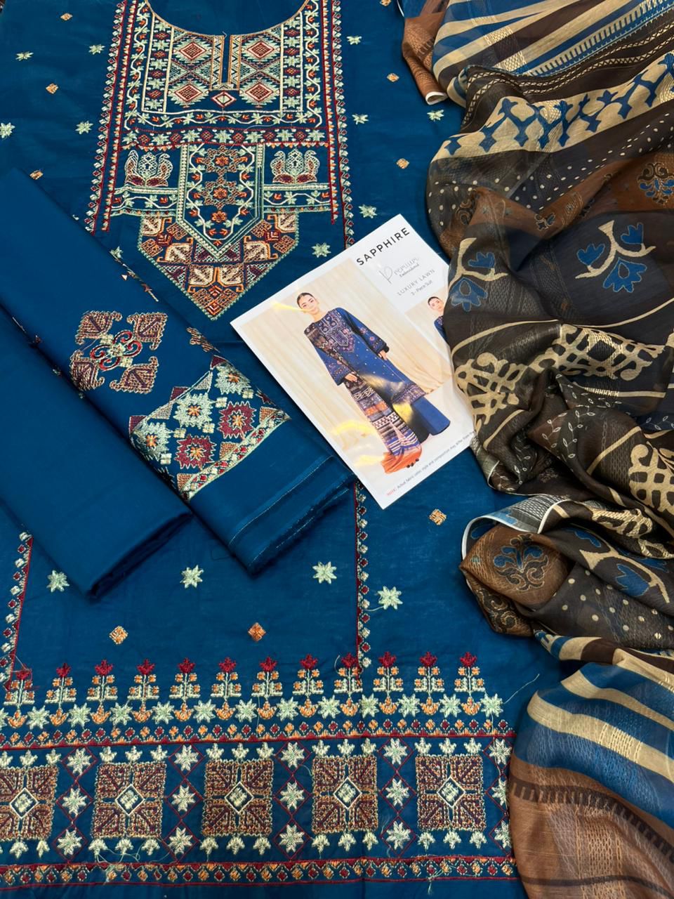 Sapphire - 3pc Embroidered Lawn with Printed Diamond Dopatta