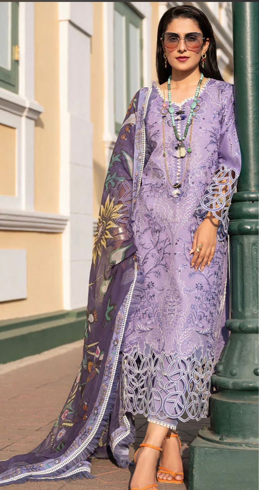Mushq- 3pc Embroidered Lawn with Printed Diamond Dopatta