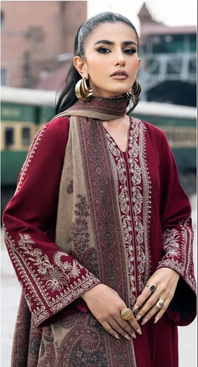 Sapphire - 3pc Embroidered Lawn with Printed Diamond Dopatta