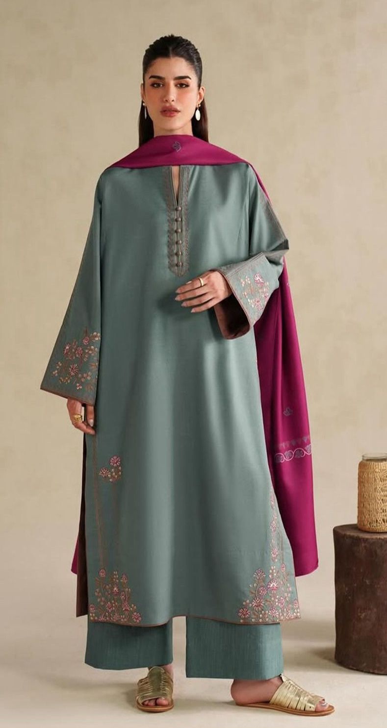 Iznik - 3pc Embroidered Lawn with Printed Diamond Dopatta