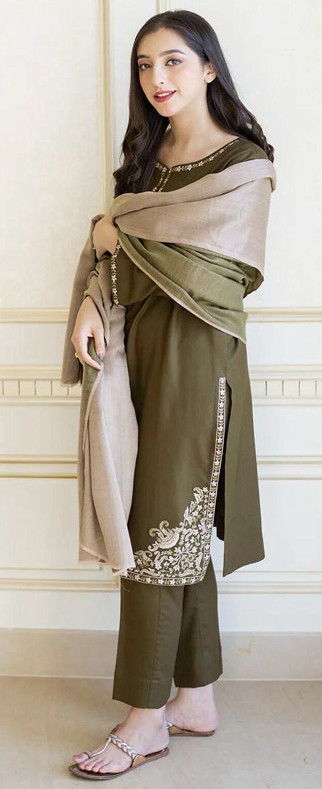 Zarashahjahan - 3pc Embroidered Lawn with Printed Diamond Dopatta
