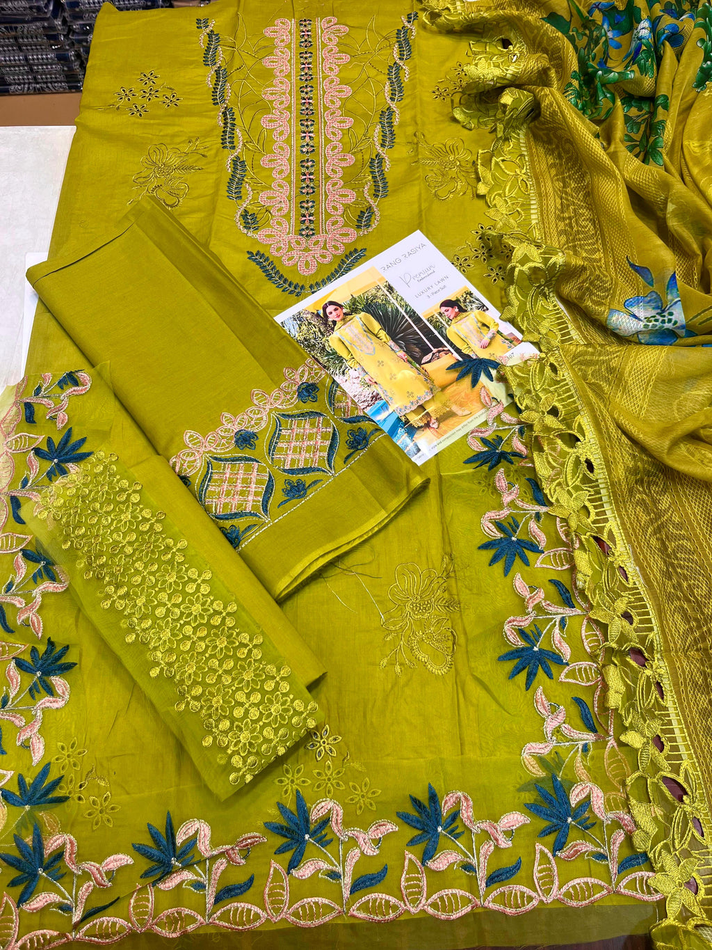 Rang Rasia - 3pc Embroidered Lawn with Ready to Wear Diamond Dopatta
